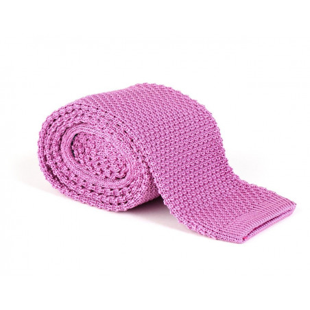 Friendly knitted tie