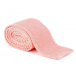 Salmon pink knitted tie