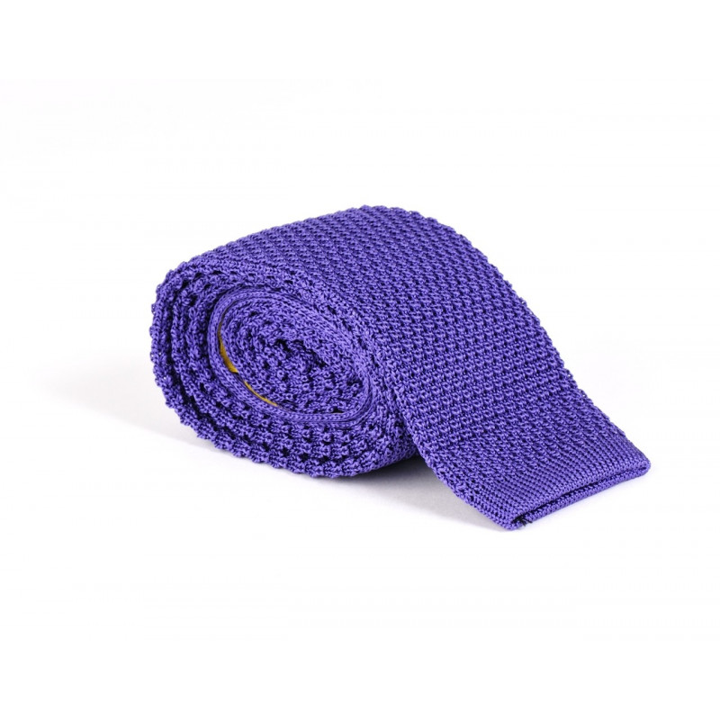 Mauve knitted tie