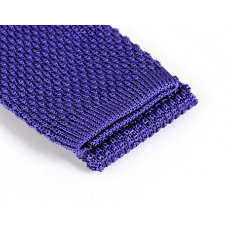 Mauve knitted tie
