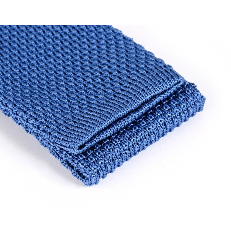 Knitted tie, angora-free