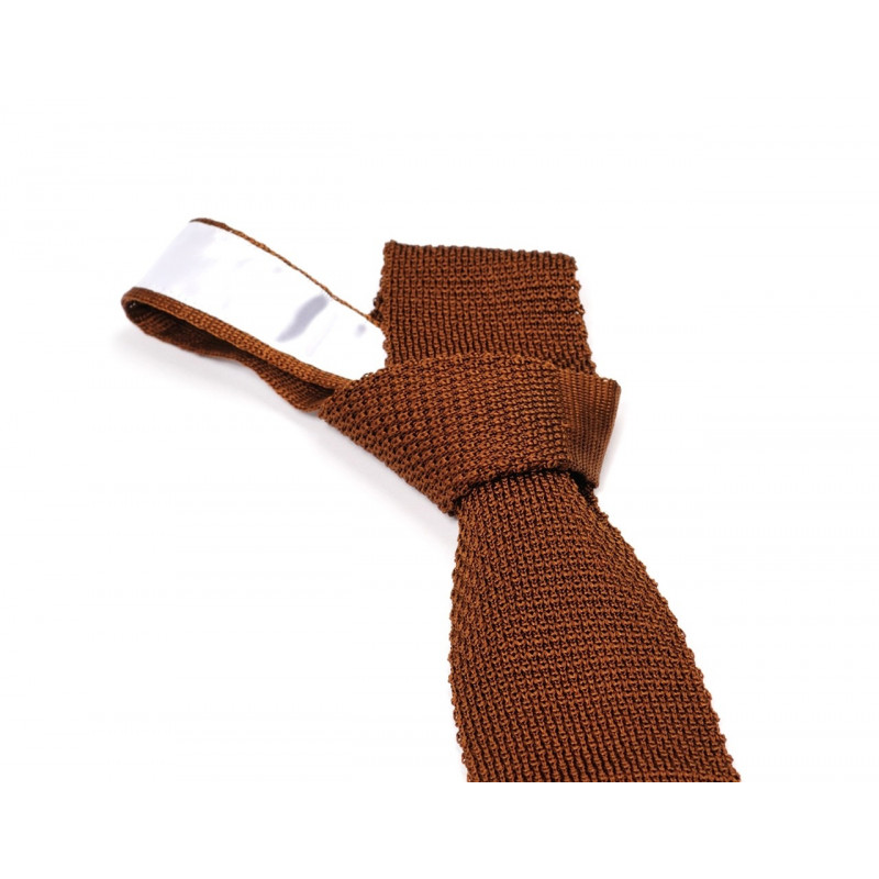 Oak brown knitted tie