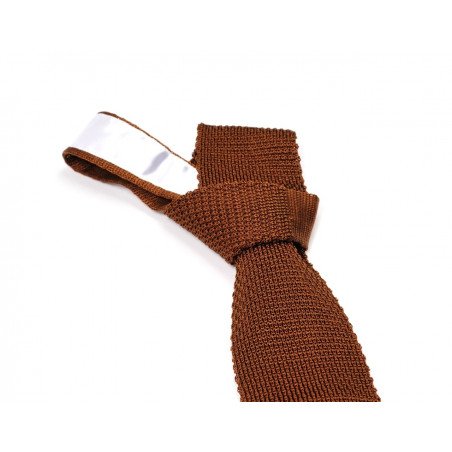 Oak brown knitted tie