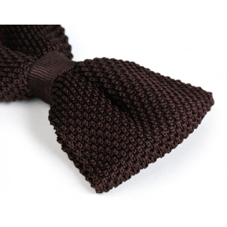 Chestnut brown knitted bow tie
