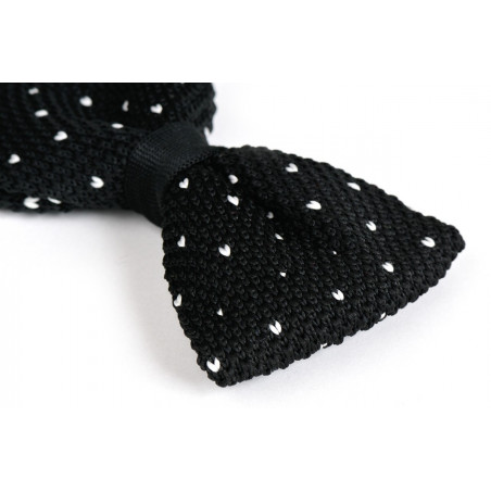 Black dotted knitted bow tie