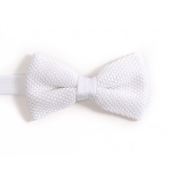 White knitted bow tie