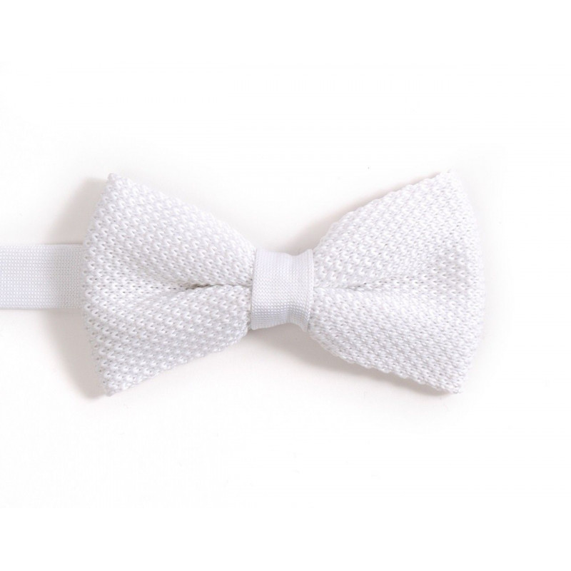 White knitted bow tie