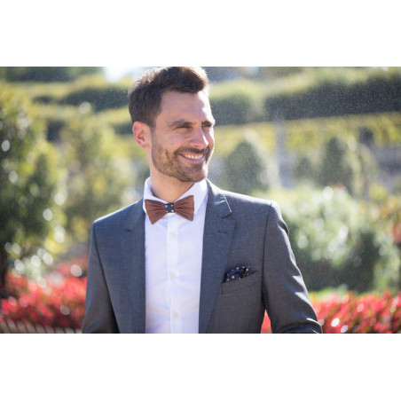 Sapelli wooden bow tie (with pocket square)