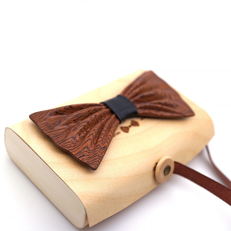 Sapelli wooden bow tie (without pocket square)