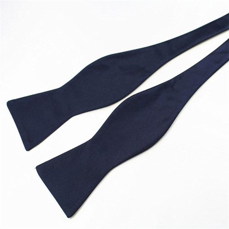 Self-tie bow tie