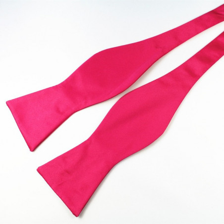 Self-tie bow tie