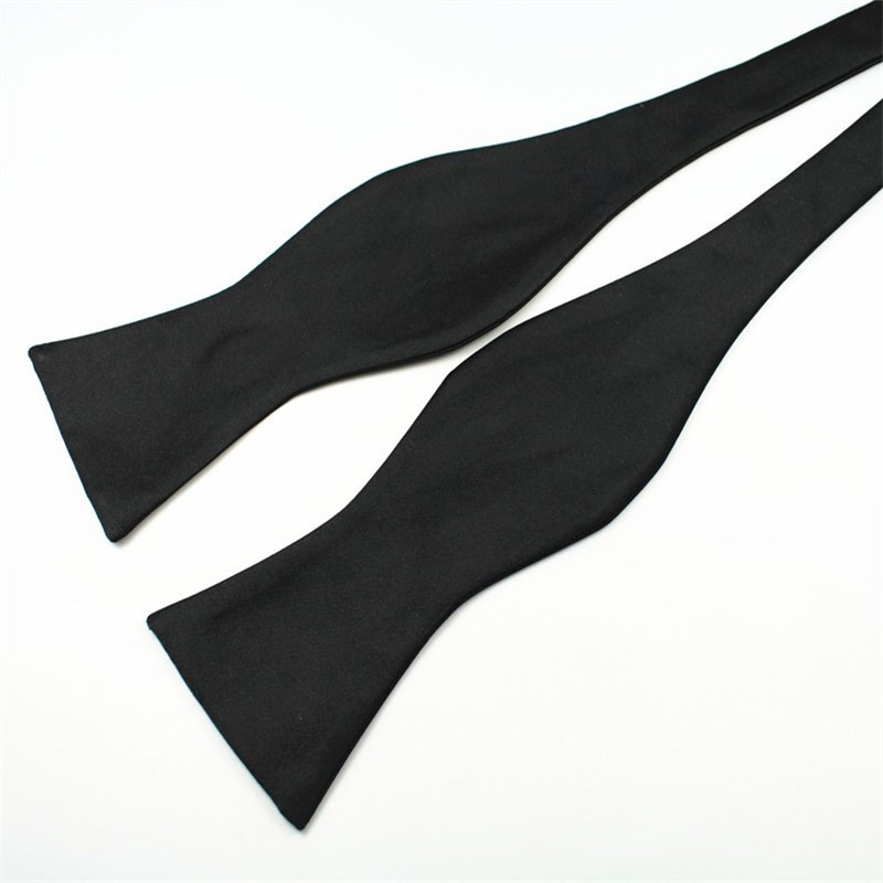 Self-tie bow tie