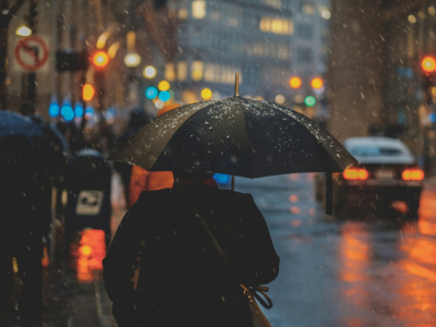 Le parapluie haut de gamme : l'idée cadeau ultime pour un homme élégant